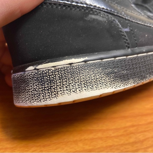 Jordan 1 Mid - Picture 8 of 9